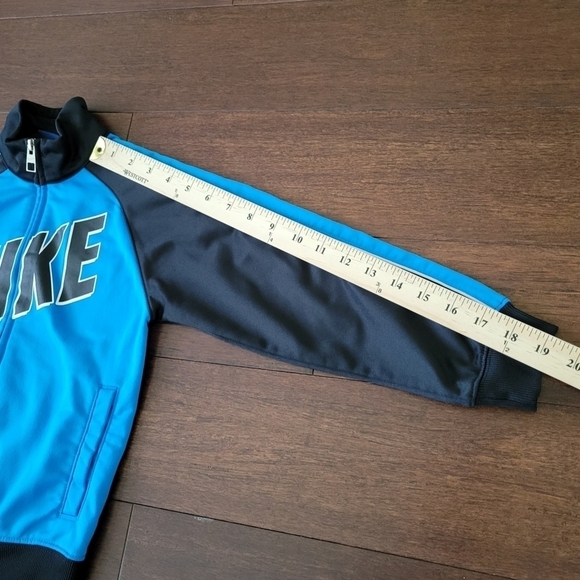 Nike Boys Blue & Black Colorblock Spellout Zip-Up Athletic Track Jacket Size 6 - Picture 7 of 7
